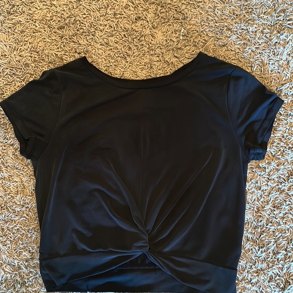 ZYIA Tops - Zyia Cropped Tee